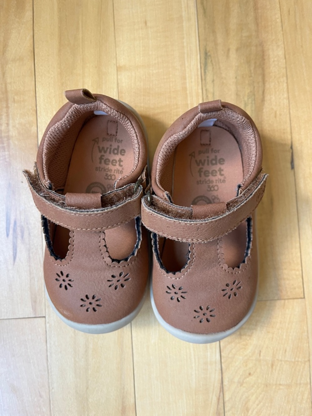 Girls' Stride Rite - Cheyenne Brown Mary Jane Comfort Shoes - Toddler - Sz. 5 - Picture 2 of 6